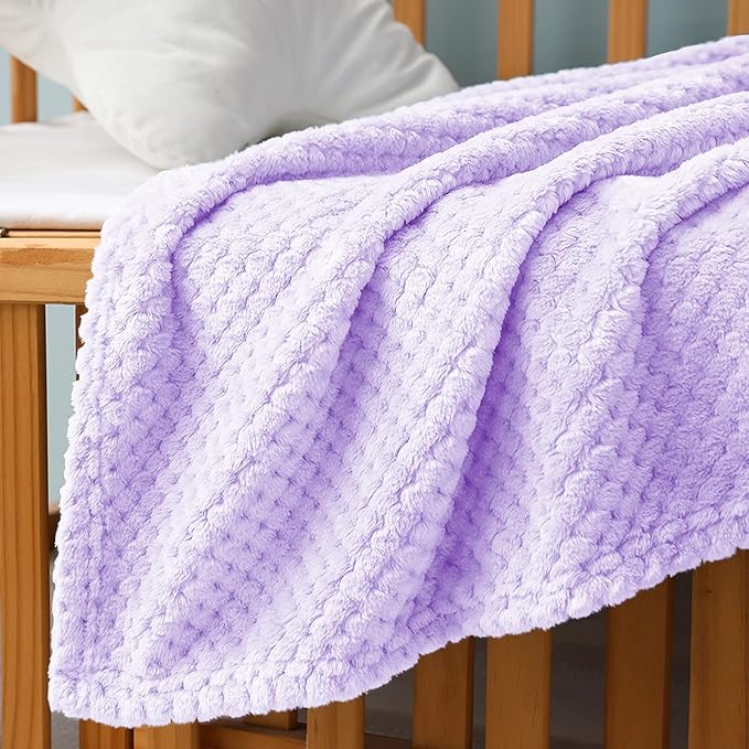 Exclusivo Mezcla Fleece Throw Blanket, Super Soft and Warm Blankets for Couch, Sofa and Bed Waffle Textured, Cozy, Fuzzy and Lightweight (Lilac Purple, 40x50 Inches)