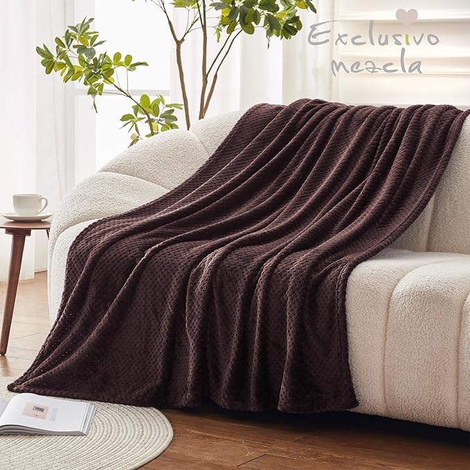 Exclusivo Mezcla Fleece Bed Blanket King Size, Super Soft and Warm Blankets for Couch, Sofa and Bed Waffle Textured, Cozy, Fuzzy and Lightweight (Coffee, 90x104 Inches)