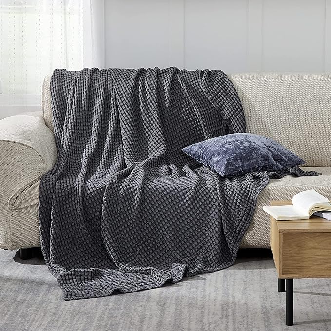 Bedsure Cooling Cotton Waffle King Size Blanket - Lightweight Breathable Summer Blanket of Rayon Derived from Bamboo for Hot Sleepers, Luxury Throws for Bed, Couch and Sofa, Dark Grey, 104x90 Inches