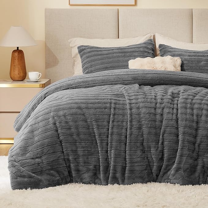 BEDELITE Fleece King Comforter Set -Super Soft & Warm Fluffy Grey Faux Fur Bedding, Luxury Fuzzy Heavy Bed Set for Winter with 2 Pillow Cases