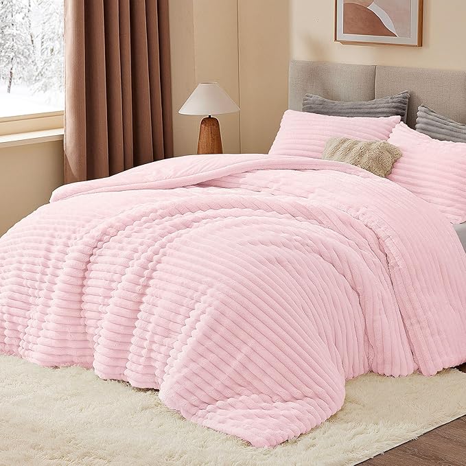 BEDELITE Fleece King Comforter Set -Super Soft & Warm Fluffy Cherry Blossom Bedding, Luxury Fuzzy Heavy Bed Set for Winter with 2 Pillow Cases