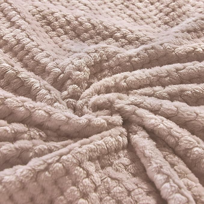 Exclusivo Mezcla Fleece Bed Blanket King Size, Super Soft and Warm Blankets for Couch, Sofa and Bed Waffle Textured, Cozy, Fuzzy and Lightweight (Camel, 90x104 Inches)