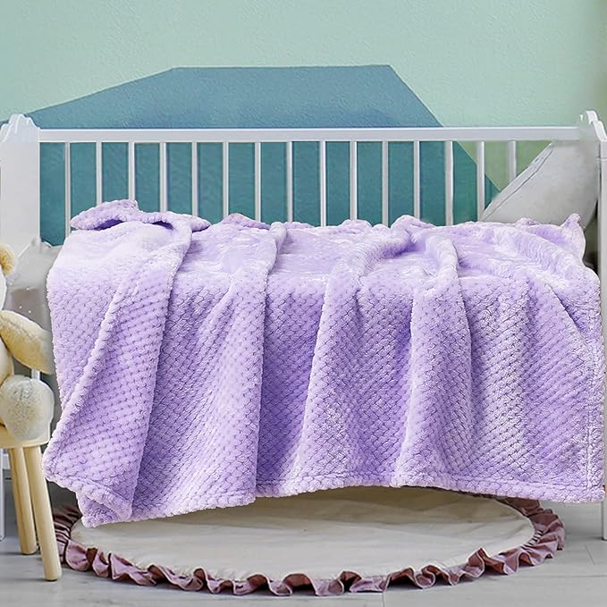 Exclusivo Mezcla Fleece Throw Blanket, Super Soft and Warm Blankets for Couch, Sofa and Bed Waffle Textured, Cozy, Fuzzy and Lightweight (Lilac Purple, 40x50 Inches)