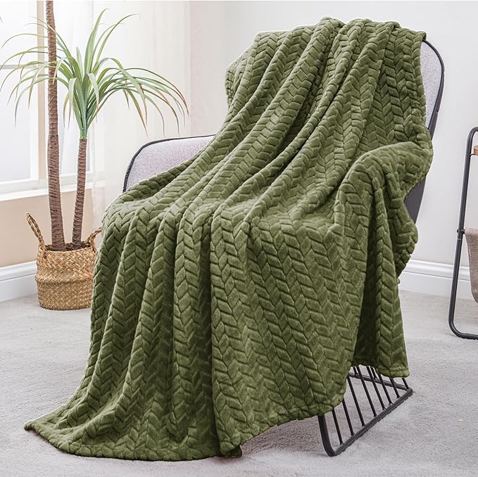 Exclusivo Mezcla Fleece Throw Blanket for Couch, 50x70 Inches Soft Cozy Jacquard Flannel Blankets, Lightweight Fuzzy Plush Warm Throws for Winter, Olive Green