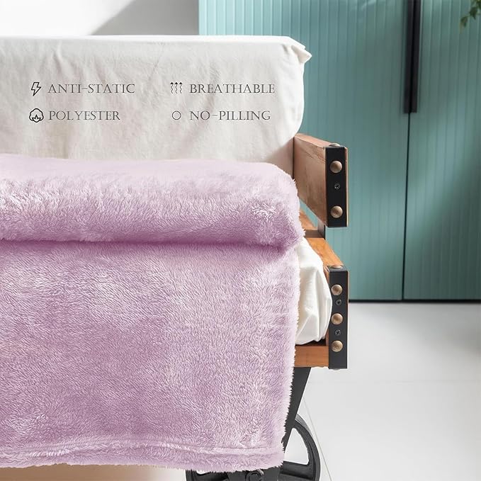 Exclusivo Mezcla Plush Fuzzy Fleece Throw Blanket Extra Large, Super Soft, Fluffy and Warm Blankets for Couch, Bed, Suitable for All Seasons (50x70 Inches, Light Purple)