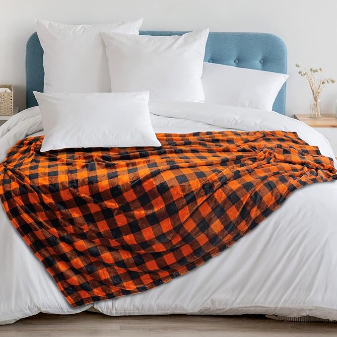 PAVILIA Black and Orange Buffalo Plaid Fleece Throw Blanket for Couch, Soft Halloween Flannel Blanket for Sofa, Orange Checkered Plaid Fall Couch Throw, Warm Cozy Fall Bed Blanket Decor Gift, 50x60