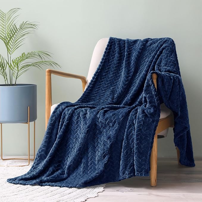 Exclusivo Mezcla Fleece Throw Blanket for Couch, 50x70 Inches Soft Cozy Jacquard Flannel Blankets, Lightweight Fuzzy Plush Warm Throws for Winter, Navy Blue