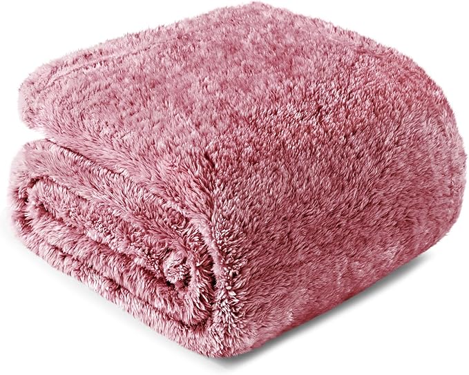 Exclusivo Mezcla Plush Fuzzy Fleece Throw Blanket Extra Large, Super Soft, Fluffy and Warm Blankets for Couch, Bed, Suitable for All Seasons (50x70 Inches, Mixed Deep Red)
