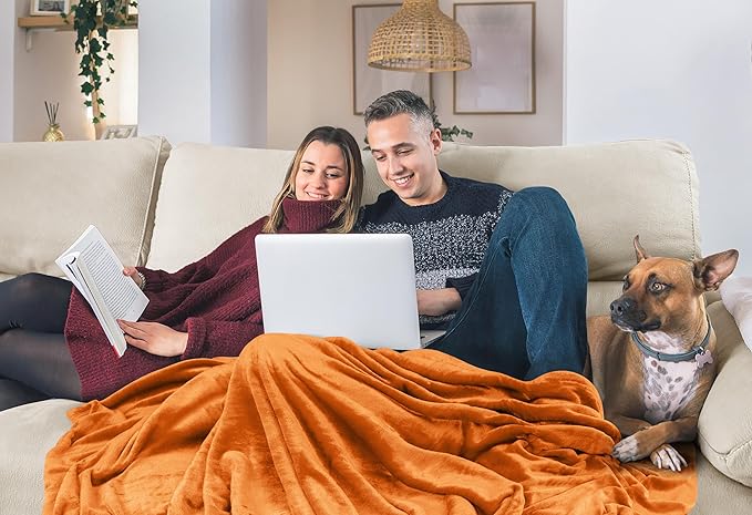 Utopia Bedding Fleece Blanket Twin Size Burnt Orange 300GSM Luxury Anti-Static Fuzzy Soft Microfiber Bed Blanket (60x80 Inch)