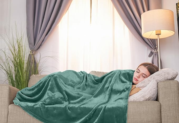 Utopia Bedding Fleece Blanket Throw Size Celadon 300GSM Luxury Anti-Static Fuzzy Soft Microfiber Blanket for Couch, Sofa and Bed (60x50 Inch)