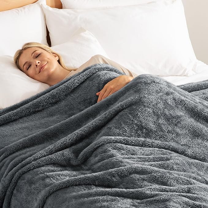 Exclusivo Mezcla Plush Fuzzy Fleece Bed Blanket Queen Size, Super Soft, Fluffy and Warm Blankets Suitable for All Seasons (Dark Grey, 90x90 Inches)