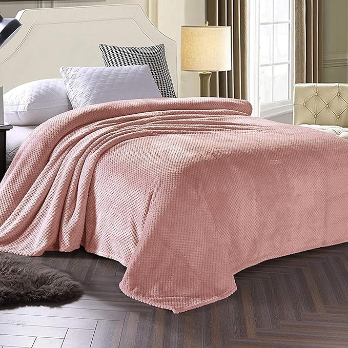 Exclusivo Mezcla Fleece Bed Blanket King Size, Super Soft and Warm Blankets for Couch, Sofa and Bed Waffle Textured, Cozy, Fuzzy and Lightweight (Dusty Pink, 90x104 Inches)