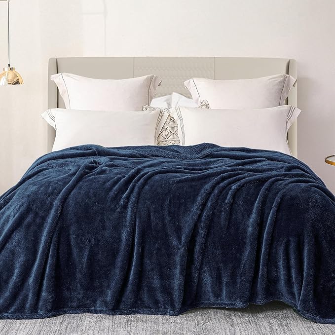 Exclusivo Mezcla Plush Fuzzy Fleece Bed Blanket Twin Size, Super Soft, Fluffy and Warm Blankets, Suitable for All Seasons (Navy Blue, 90x66 Inches)