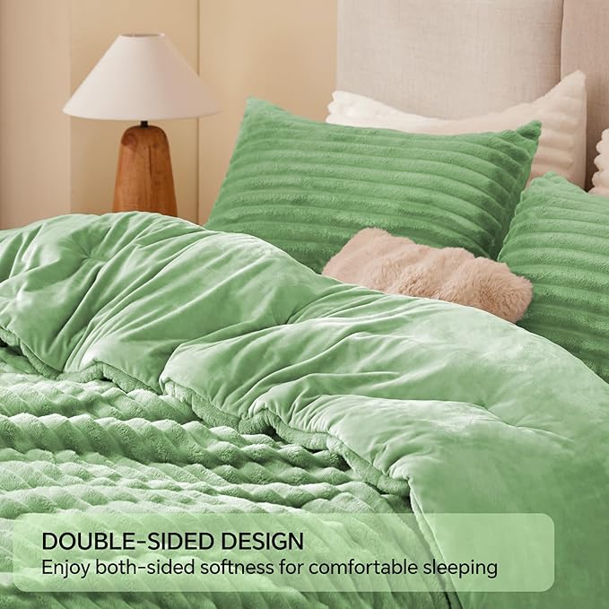 BEDELITE Fleece King Comforter Set -Super Soft & Warm Fluffy Green Bedding, Luxury Fuzzy Heavy Bed Set for Winter with 2 Pillow Cases