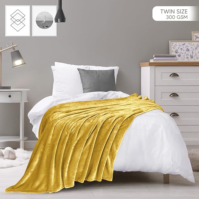 Utopia Bedding Fleece Blanket Twin Size Gold 300GSM Luxury Anti-Static Fuzzy Soft Microfiber Bed Blanket (60x80 Inch)