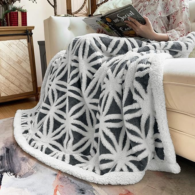 LOMAO Sherpa Fleece Blanket Fuzzy Soft Throw Blanket Dual Sided Blanket for Couch Sofa Bed (Dark Grey, 60''x80'')