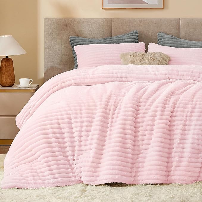 BEDELITE Fleece King Comforter Set -Super Soft & Warm Fluffy Cherry Blossom Bedding, Luxury Fuzzy Heavy Bed Set for Winter with 2 Pillow Cases