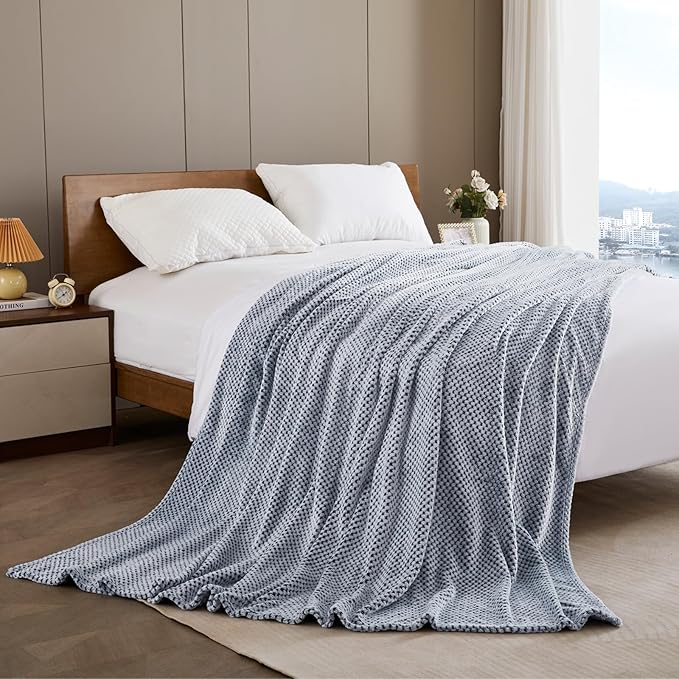 Exclusivo Mezcla Fleece Bed Blanket Queen Size, Super Soft and Warm Blankets for Couch, Sofa and Bed Waffle Textured, Cozy, Fuzzy and Lightweight (Mixed Navy Blue, 90x90 Inches)