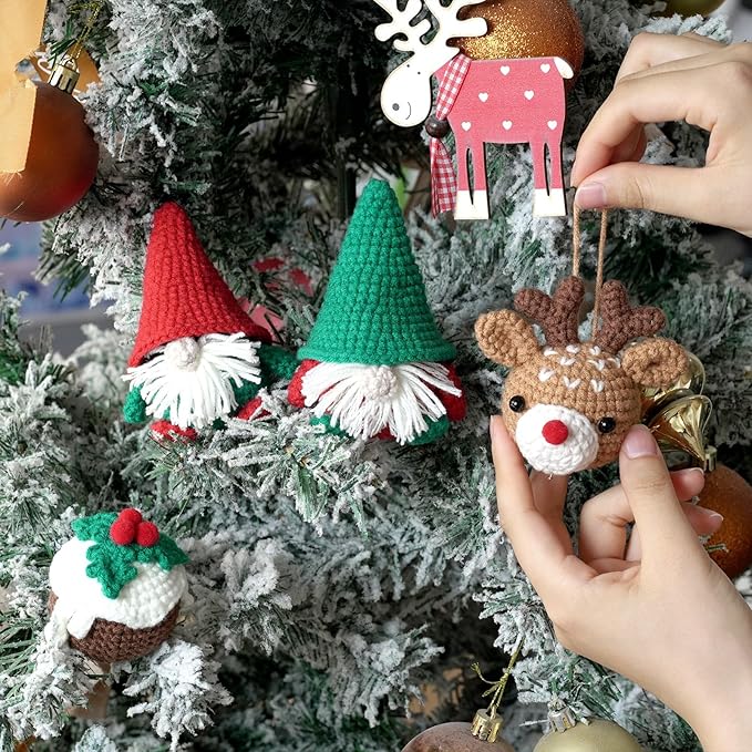 Wizardi Amigurumi DIY Crochet Kit - Christmas F07N8-M118