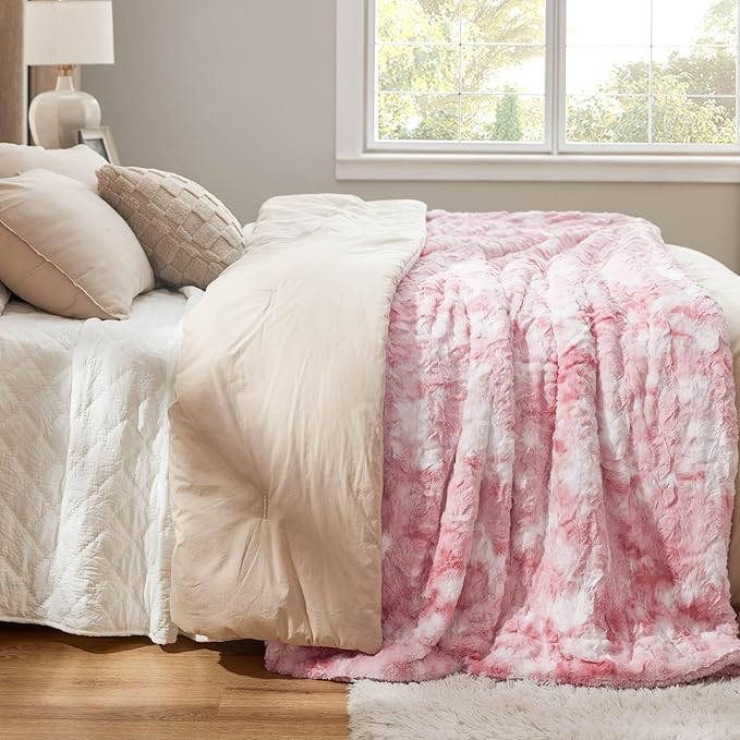 Bedsure GentleSoft Sherpa Fluffy Blanket Queen Size for Bed - Fleece Warm and Cozy for Women Gift, Plush & Fuzzy Faux Fur Blanket for Couch, Sofa and Decor, Tie Dye Design, Pink, 90x90 Inches