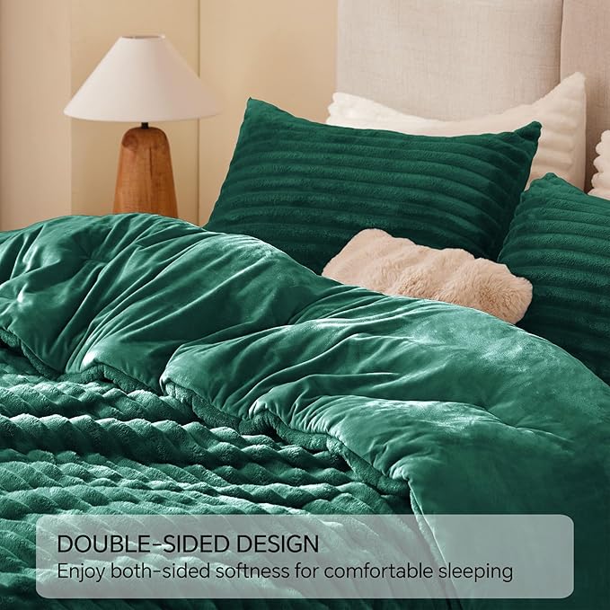 BEDELITE Fleece King Comforter Set -Super Soft & Warm Fluffy Dark Green Bedding, Luxury Fuzzy Heavy Bed Set for Winter with 2 Pillow Cases