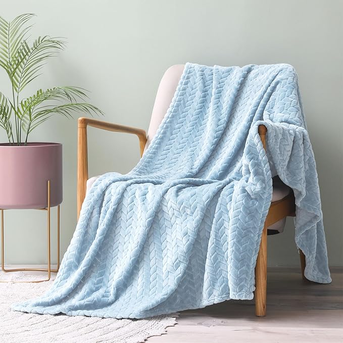 Exclusivo Mezcla Fleece Throw Blanket for Couch, 50x70 Inches Soft Cozy Jacquard Flannel Blankets, Lightweight Fuzzy Plush Warm Throws for Winter, Light Blue