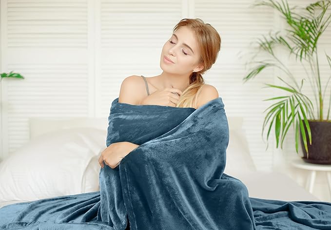 Utopia Bedding Fleece Blanket Queen Size Stone Blue 300GSM Luxury Fuzzy Soft Anti-Static Microfiber Bed Blanket (90x90 Inch)