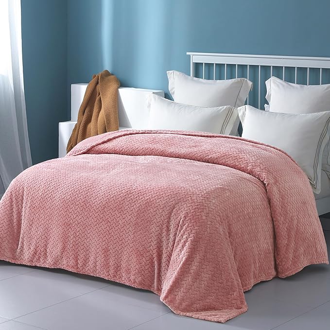 Exclusivo Mezcla Fleece King Size Blanket for Bed, 90x104 Inches Soft Cozy Jacquard Flannel Blankets, Lightweight Fuzzy Plush Warm for Winter, Pink