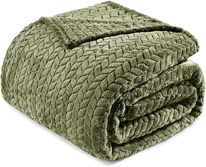 Exclusivo Mezcla Fleece Queen Size Blanket for Bed, 90x90 Inches Soft Cozy Jacquard Flannel Blankets, Lightweight Fuzzy Plush Warm for Winter, Olive Green
