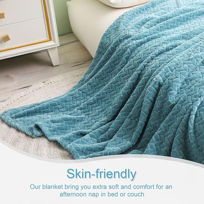 Exclusivo Mezcla Fleece Throw Blanket for Couch, 50x70 Inches Soft Cozy Jacquard Flannel Blankets, Lightweight Fuzzy Plush Warm Throws for Winter, Slate Blue