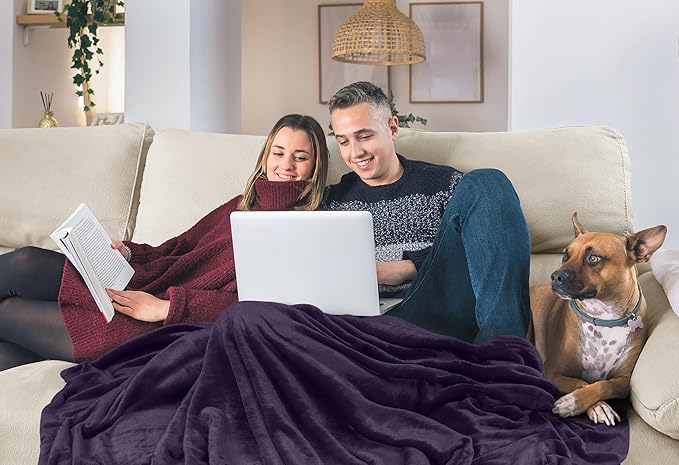 Utopia Bedding Fleece Blanket Twin Size Purple 300GSM Luxury Anti-Static Fuzzy Soft Microfiber Bed Blanket (60x80 Inch)
