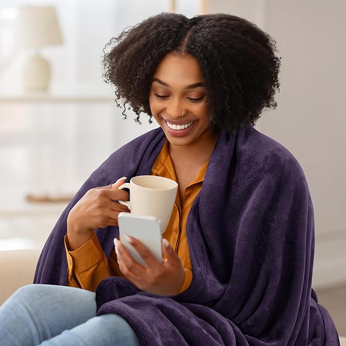 Utopia Bedding Fleece Blanket Throw Size Purple 300GSM Luxury Anti-Static Fuzzy Soft Microfiber Blanket for Couch, Sofa and Bed (60x50 Inch)