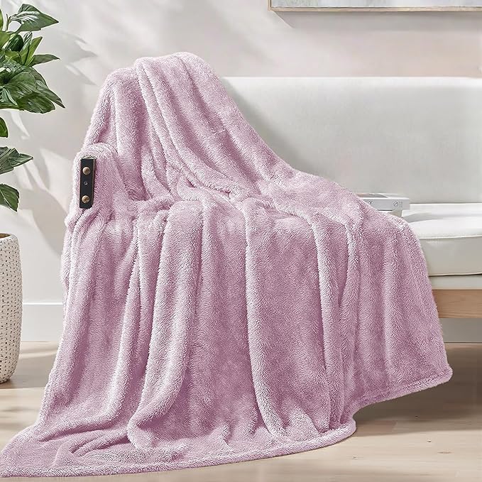 Exclusivo Mezcla Plush Fuzzy Fleece Throw Blanket Extra Large, Super Soft, Fluffy and Warm Blankets for Couch, Bed, Suitable for All Seasons (50x70 Inches, Light Purple)