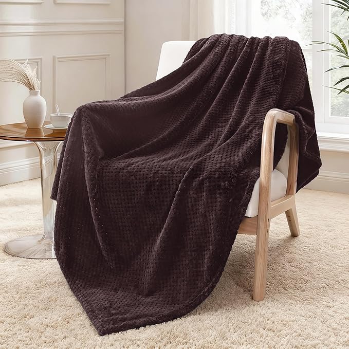Exclusivo Mezcla Fleece Throw Blanket Extra Large, Super Soft and Warm Blankets for Couch, Sofa and Bed Waffle Textured, Cozy, Fuzzy and Lightweight (Coffee, 50x70 Inches)