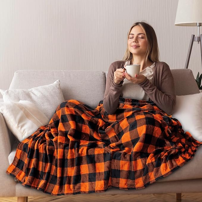 PAVILIA Black and Orange Buffalo Plaid Fleece Throw Blanket for Couch, Soft Halloween Flannel Blanket for Sofa, Orange Checkered Plaid Fall Couch Throw, Warm Cozy Fall Bed Blanket Decor Gift, 50x60