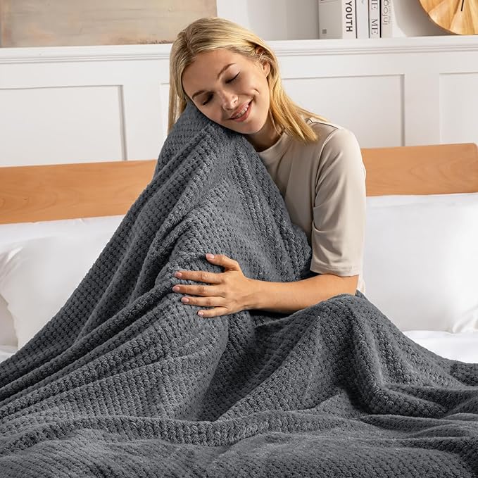 Exclusivo Mezcla Fleece Bed Blanket Twin Size, Super Soft and Warm Blankets for Couch, Sofa and Bed Waffle Textured, Cozy, Fuzzy and Lightweight (Dark Grey, 60x80 inches)