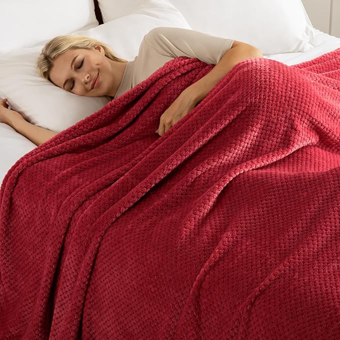 Exclusivo Mezcla Fleece Bed Blanket Twin Size, Super Soft and Warm Blankets for Couch, Sofa and Bed Waffle Textured, Cozy, Fuzzy and Lightweight (Deep Red, 60x80 inches)