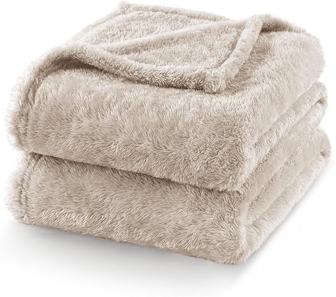 Exclusivo Mezcla Plush Fuzzy Fleece Bed Blanket Queen Size, Super Soft, Fluffy and Warm Blankets Suitable for All Seasons (Camel, 90x90 Inches)