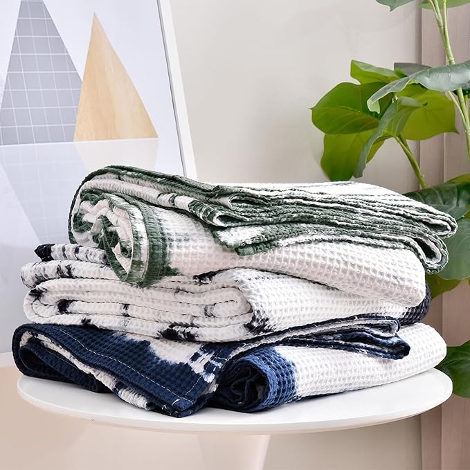 PHF 100% Cotton Tie-dye Waffle Weave Blanket King Size,Soft Breathable Skin-Friendly Durable Layering for All Season, Manual Elegant Delicate Pattern for Bed, Home Decor, Couch,Tie Dyed Green, 104x90