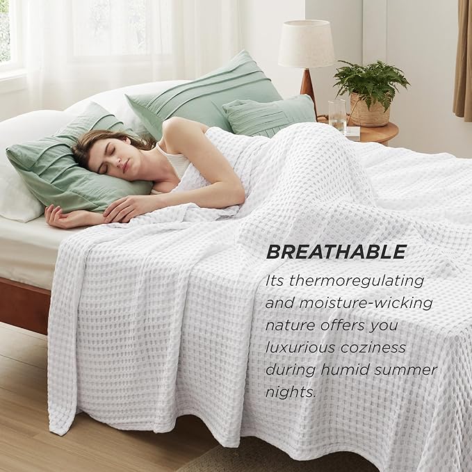 Bedsure Cooling Cotton Waffle Full Size Blanket - Lightweight Breathable Blanket of Rayon Derived from Bamboo for Hot Sleepers, Luxury Throws for Bed, Couch and Sofa, White, 80x90 Inches