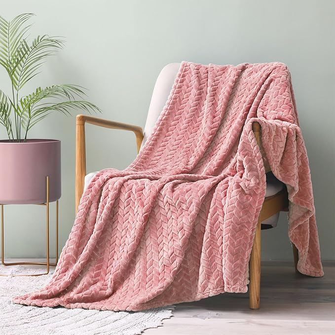 Exclusivo Mezcla Fleece Throw Blanket for Couch, 50x70 Inches Soft Cozy Jacquard Flannel Blankets, Lightweight Fuzzy Plush Warm Throws for Winter, Pink