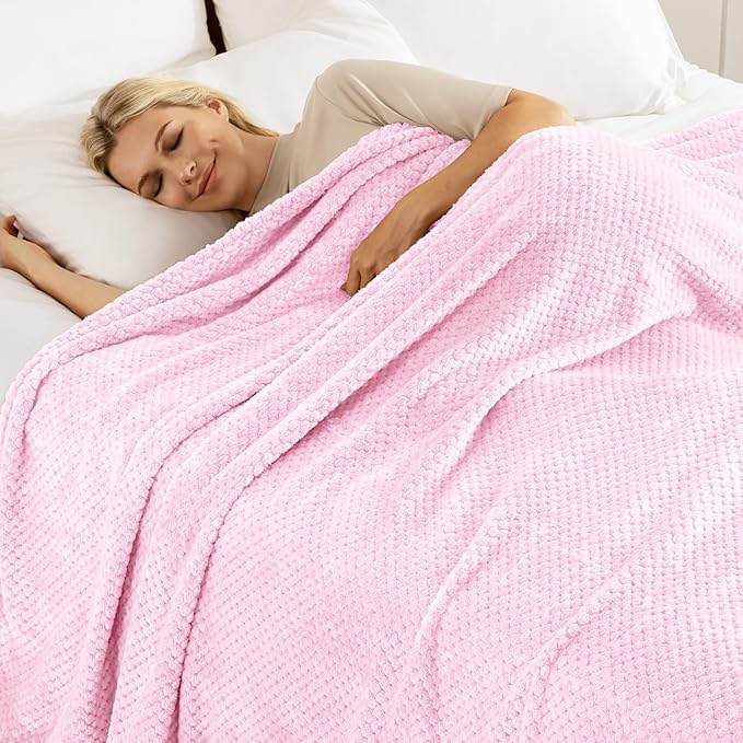 Exclusivo Mezcla Fleece Throw Blanket Extra Large, Super Soft and Warm Blankets for Couch, Sofa and Bed Waffle Textured, Cozy, Fuzzy and Lightweight (Light Pink, 50x70 Inches)