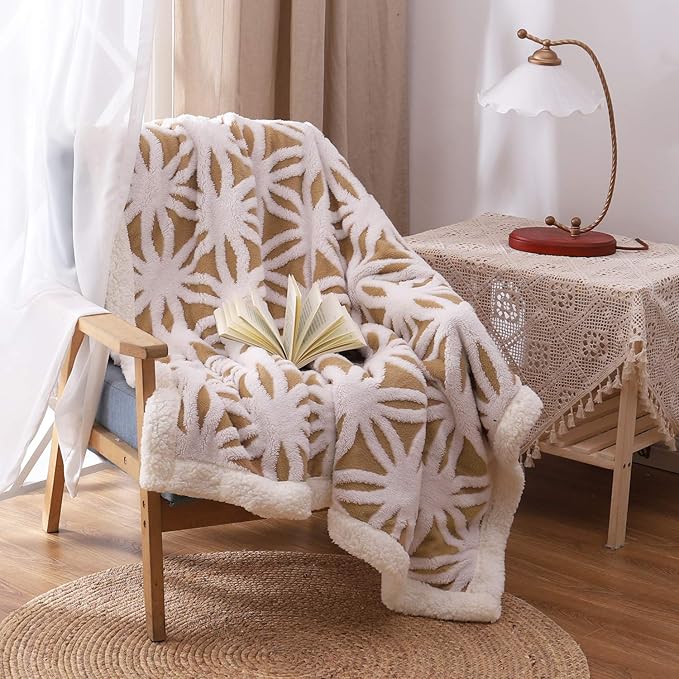 LOMAO Sherpa Fleece Blanket Fuzzy Soft Throw Blanket Dual Sided Blanket for Couch Sofa Bed (Khaki, 60''x80'')