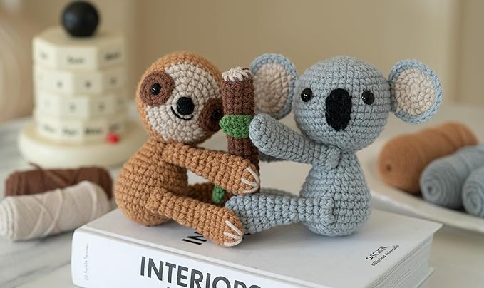 Wizardi Amigurumi DIY Crochet Kit - Sloth and Koala F07N8-M207
