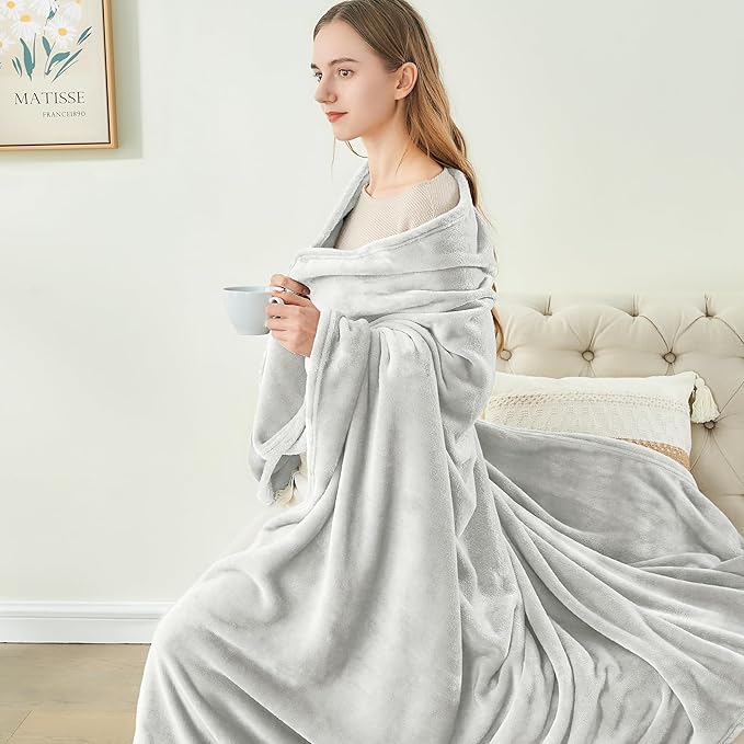 BEDELITE Fleece Blanket Twin Size Dove Gray Throw Blankets for Couch & Bed, 300GSM Luxury Plush Cozy Fuzzy Blanket 60x80 inches, Super Soft Warm Lightweight Throw Blanket for Travel Camping