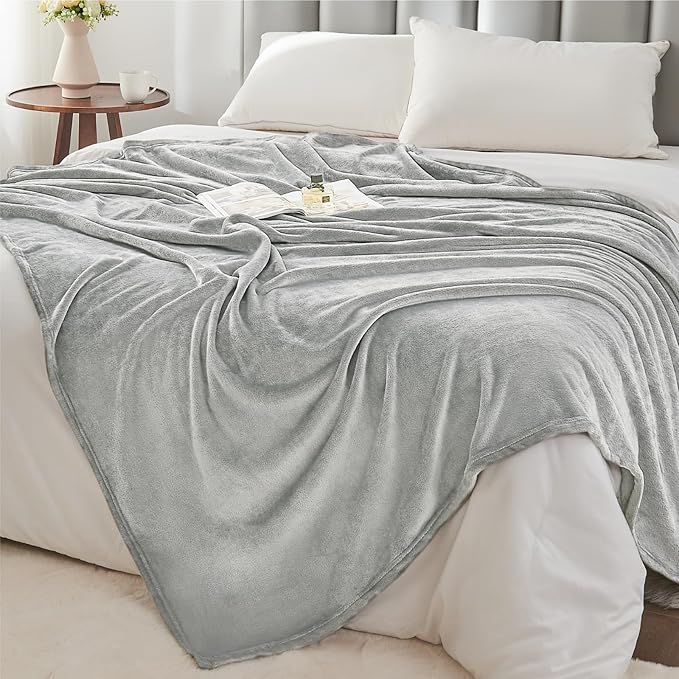 BEDELITE Fleece Blanket Light Grey Throw Blankets for Couch & Bed, Luxury Plush Cozy Fuzzy 50x70 inches, Super Soft Warm Lightweight Throw for Travel Camping