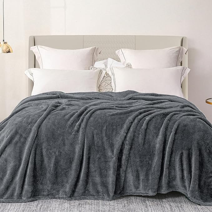 Exclusivo Mezcla Plush Fuzzy Fleece Bed Blanket King Size, Super Soft, Fluffy and Warm Blankets, Suitable for All Seasons (Dark Grey, 90x104 Inches)