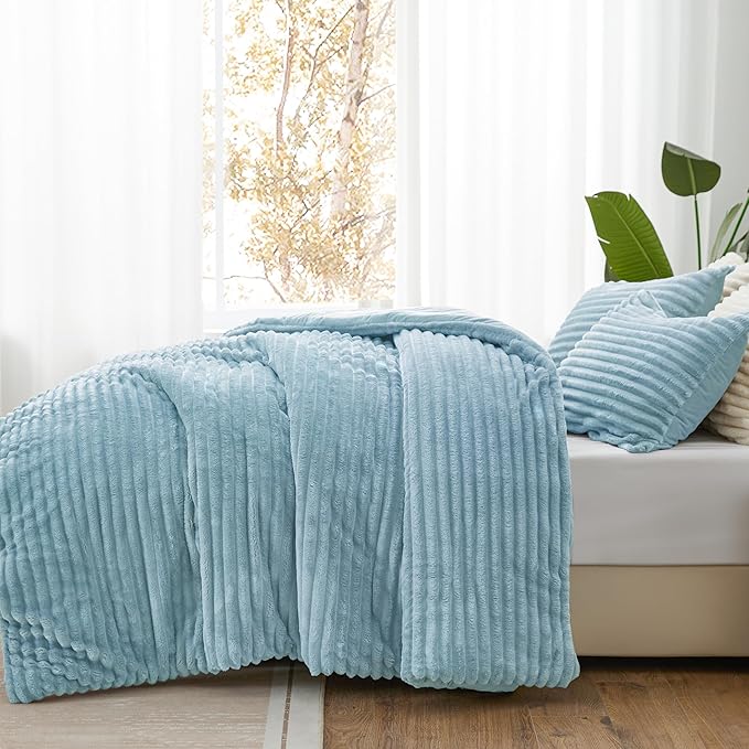 BEDELITE Fleece Full Comforter Set -Super Soft & Warm Fluffy Light Blue Bedding, Luxury Fuzzy Heavy Bed Set for Winter with 2 Pillow Cases