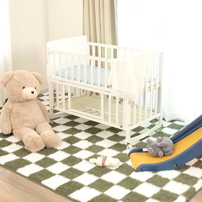 Super Soft Rug for Bedroom, 5x8 Ft Green and White Area Rug Classic Checkered Shaggy Anti-Skid High Pile Soft Fluffy Rug Fuzzy Carpet for Living Room Bedroom Kids Room Nursery, Dorm Home Decor