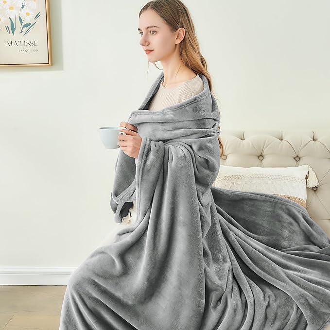 BEDELITE Fleece Blankets Queen Size Grey Throw Blankets for Bed, Luxury Plush Cozy Fuzzy Blanket 90x90 inches, Super Soft Warm Lightweight Throw Blanket All Seasons Suitable